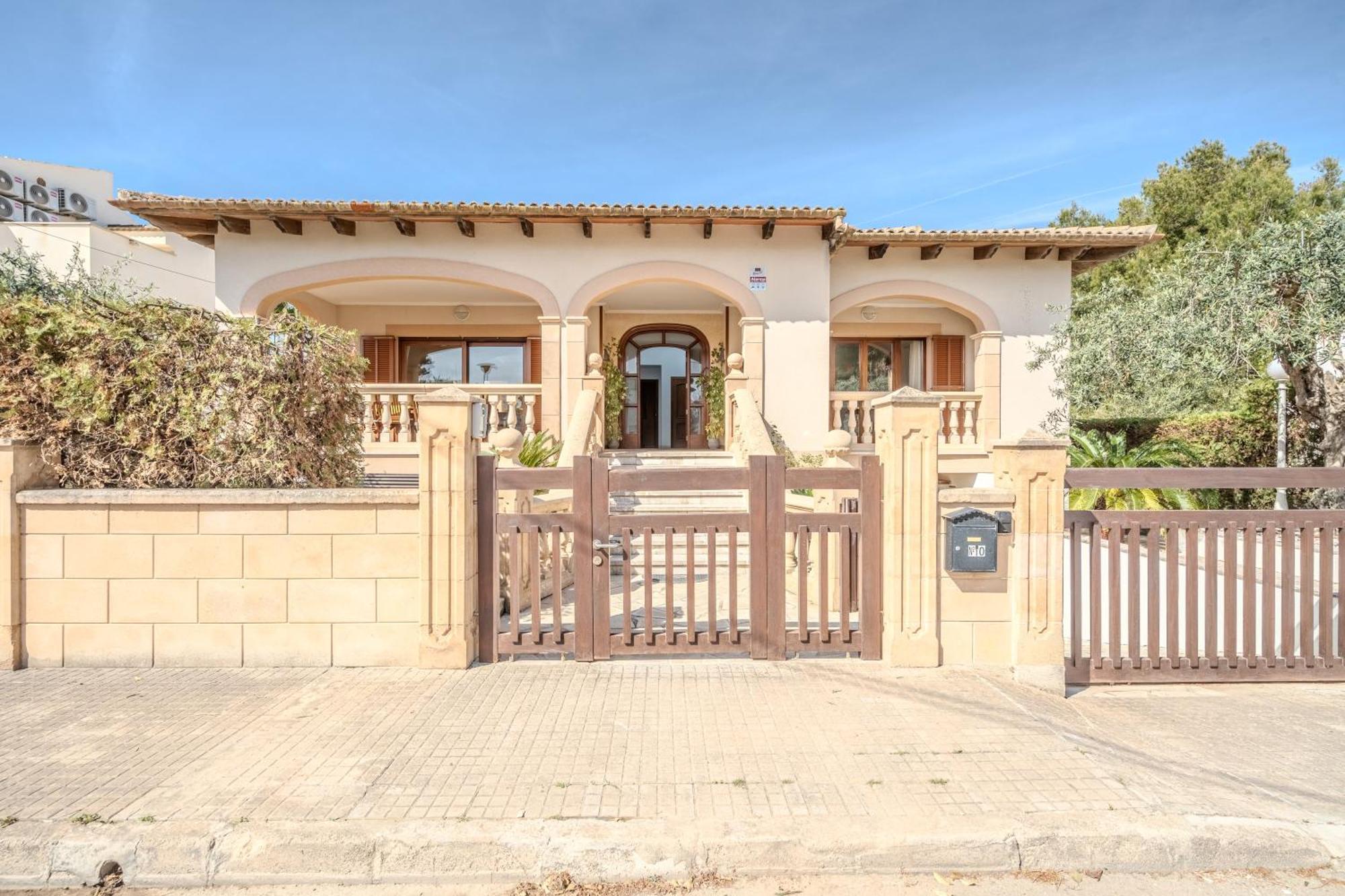 Villa - 4579 Mallorca By 5starshome - Heated Saltwater Swimming Pool